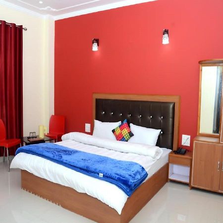 Stayapart - Hotel Bagsu Sarovar Dharamshala Exterior photo